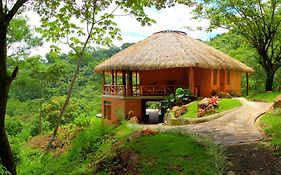 Amatierra Retreat Costa Rica 3*